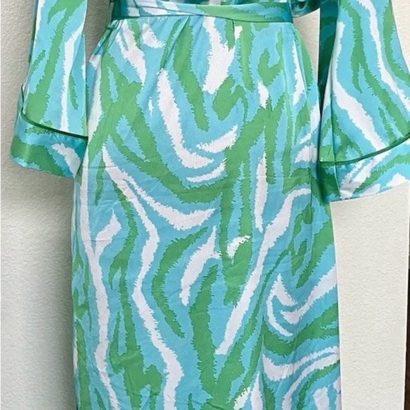 DVF diane von furstenburg long satin wrap robe green/blue zebra - Picture 5 of 8